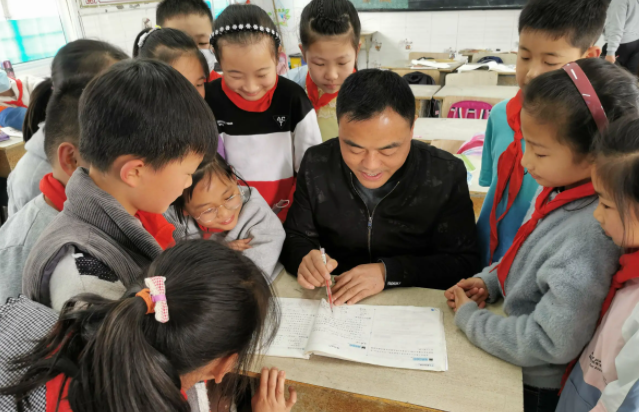 向好而变校园教育设施健