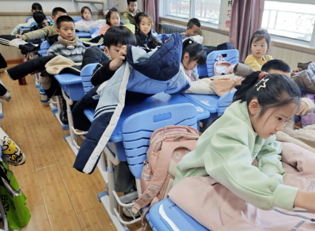 不同学段的特色设计出既契合学生认知又激起其爱好的教育内容 不同学段的特色设计出既契合学生认知又激起其爱好的教育内容