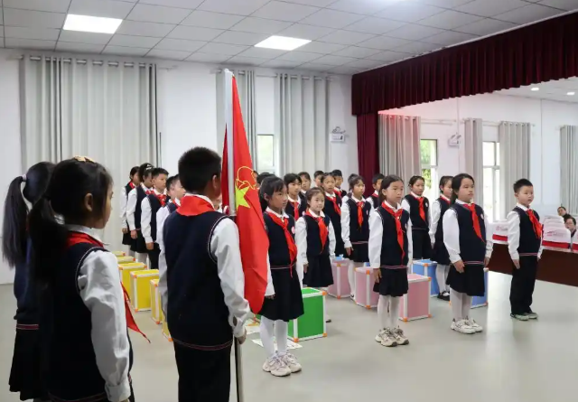 三堂课立足三阶段四环节