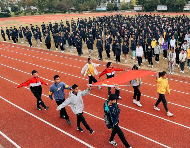 学位添加后不同区域的学生取得更加均衡的升学时机